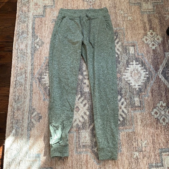 Balance Athletica joggers - Picture 1 of 5